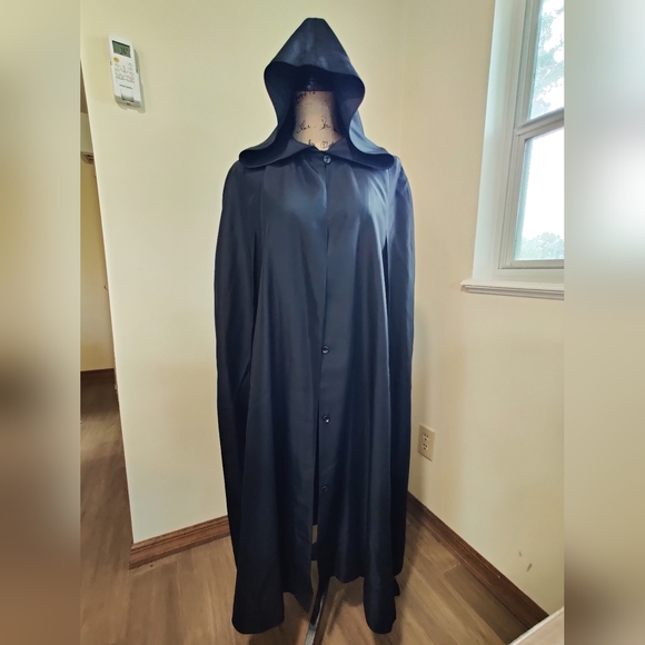 Vintage Black Hooded Cape, Cloak Coat, MidCentury 1950 Theatre Opera Cape Gothic - Picture 1 of 10